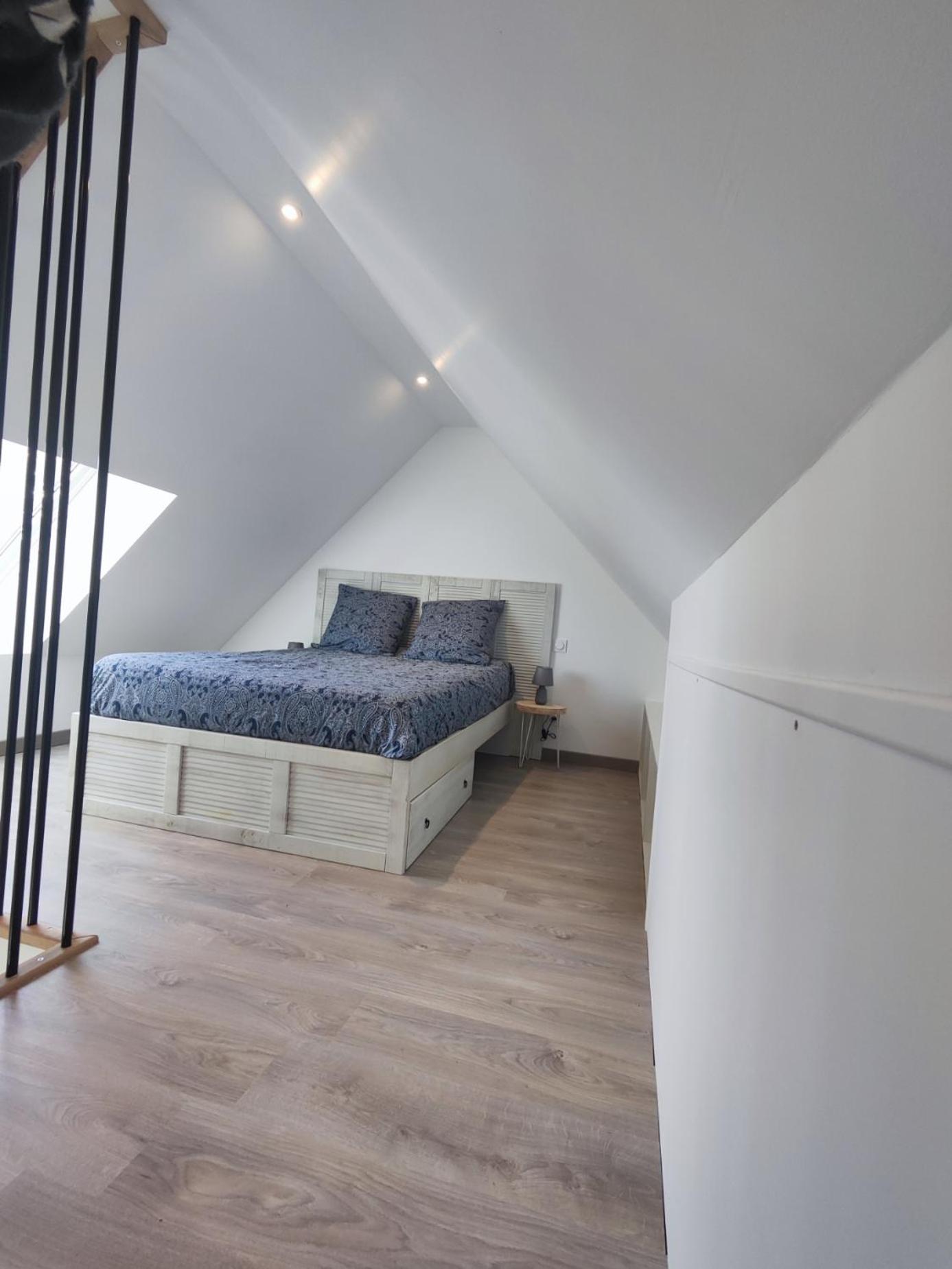 Studio Neuf Situe Au Coeur D'Un Bourg Paisible Pacé 외부 사진